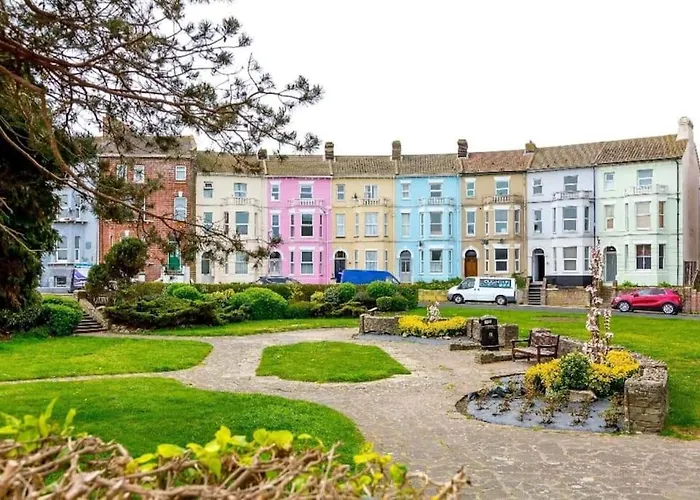 Lovely 1 Bed Flat 200 Metres From Beach