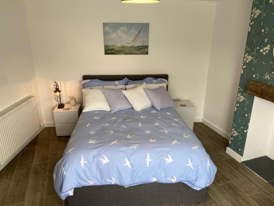 Lovely 1 Bed Flat 200 Metres From Apartment Walton-on-the-Naze