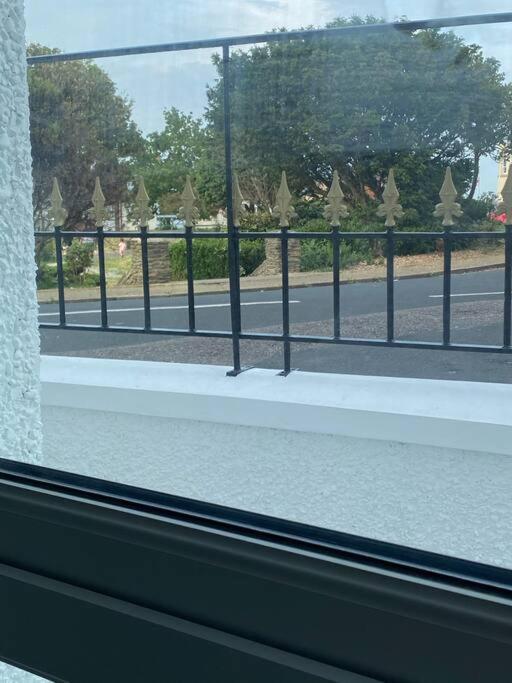 Lovely 1 Bed Flat 200 Metres From